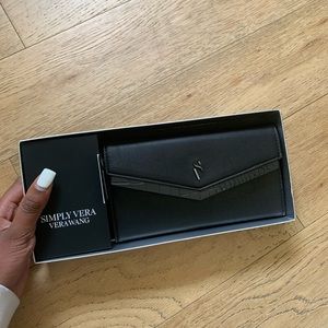 ★ A black leather wallet ★